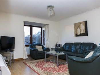 Union Apartment *